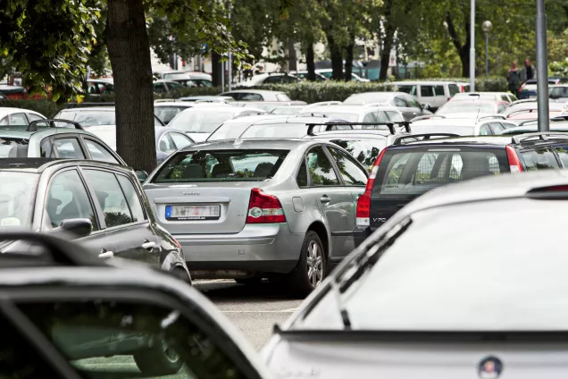 Parking space with parked cars. Image: Mostphotos.com